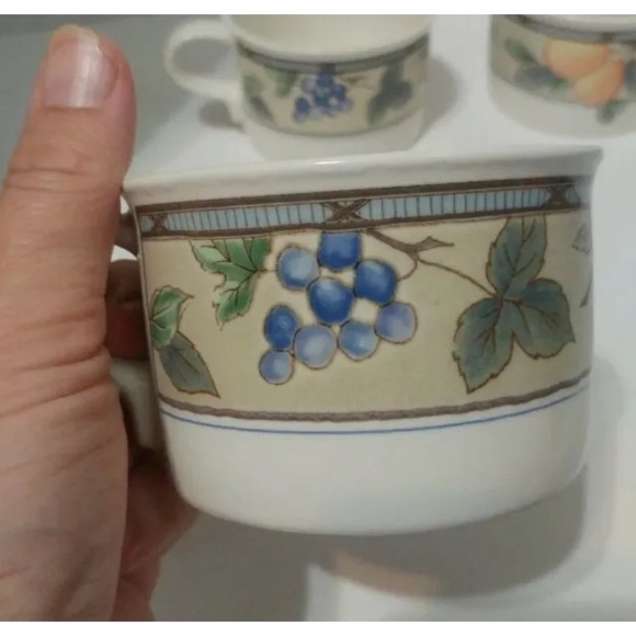 Set of 4 Mikasa intaglio garden harvest tea/coffee cups cac29 - Picture 3 of 3